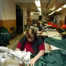 Цех в одном из швейных предприятий Эстонии. Фото : Postimees .