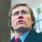 Министр образования и науки Тынис Лукас . Фото : Postimees .