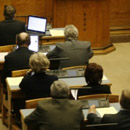 Зал заседаний Рийгикогу. Фото : Пеэтер Ланговитс с сайта: postimees.ee .