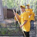 С 1 по 8 июня 2010 года в 36 общеобразовательных учреждениях Читы организована работа трудовых бригад. Фото: zabmedia.ru 