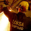 Компания LSY Production AS набирает на постоянную работу 30 человек, преимущественно сварщиков и сборщиков металлоконструкций, кроме того, предприятие ищет конструкторов, технологов, руководителей проектов, начальника отдела технического контроля. По планам руководства фирмы, к концу 2010 года численность персонала с нынешних 130 человек планируется увеличить до до 200-250 человек.